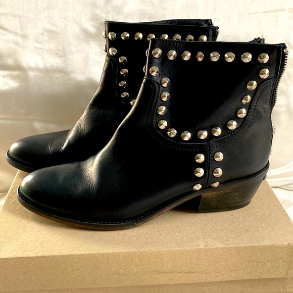 Studs boot - Picture 1 of 5